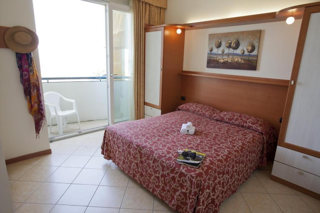 Hotel Palm Beach B&B Sea View リミニ エクステリア 写真
