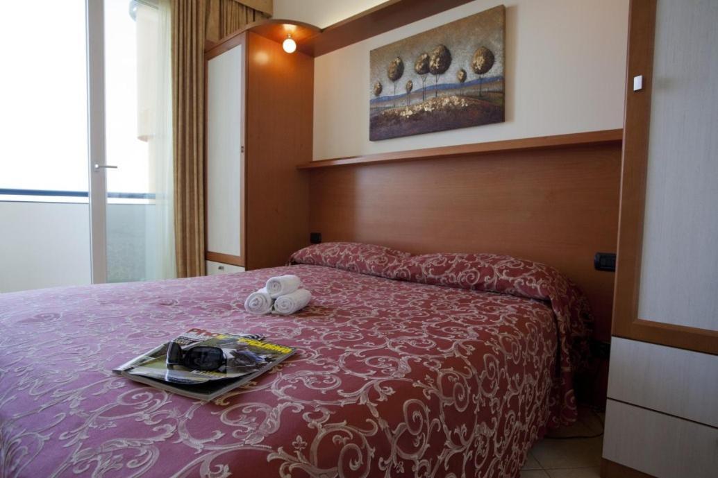 Hotel Palm Beach B&B Sea View リミニ エクステリア 写真